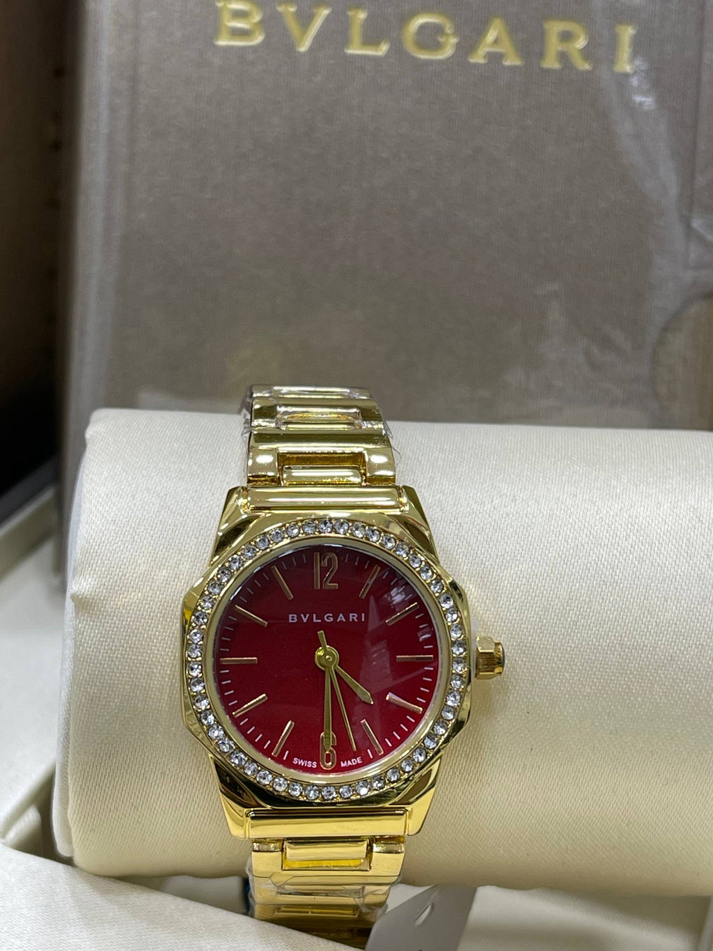 BVLGARI Gold – Diamond Bezel