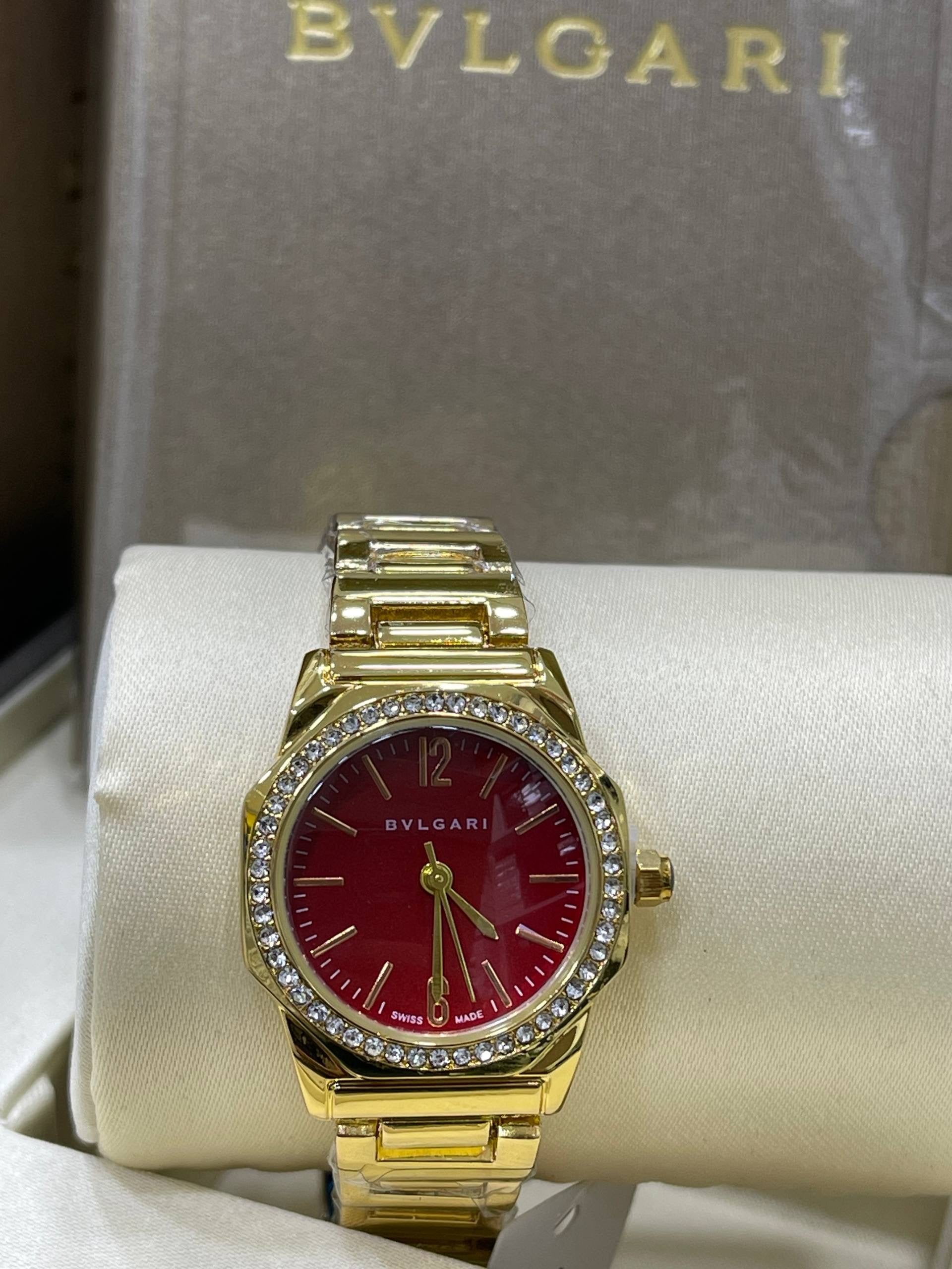 BVLGARI Gold – Diamond Bezel